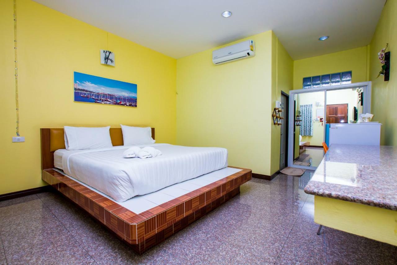 Jintana Resort Buriram Buitenkant foto