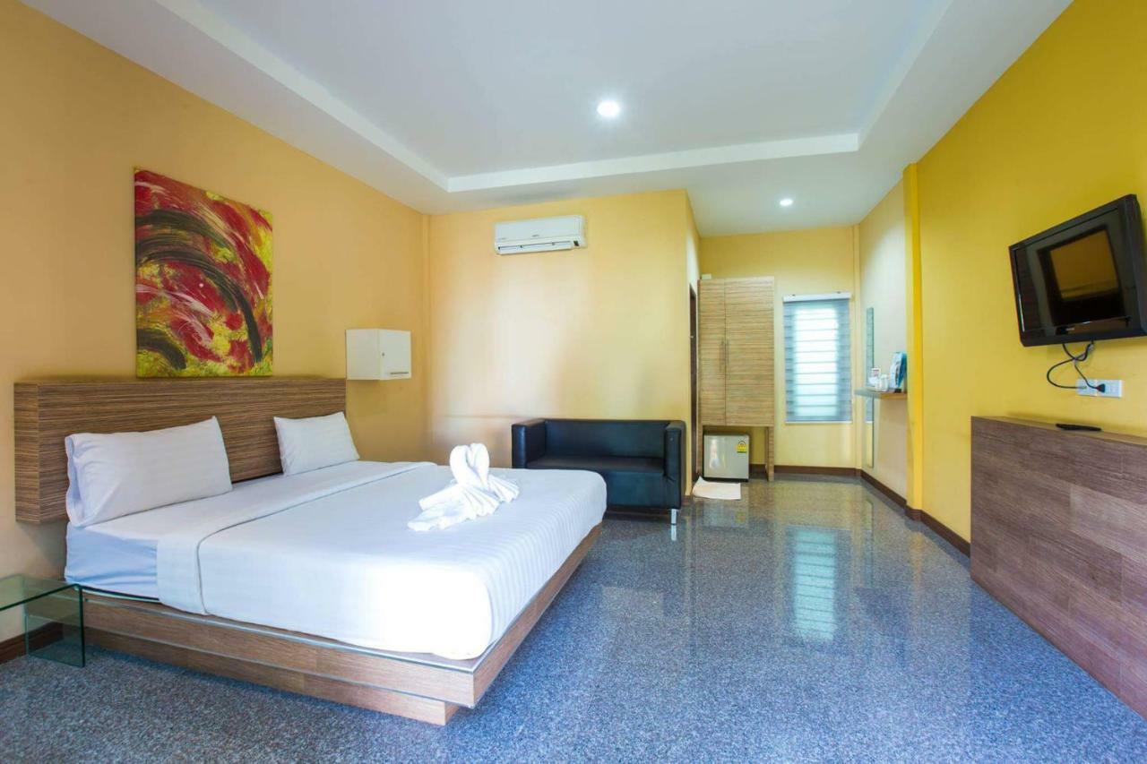 Jintana Resort Buriram Buitenkant foto