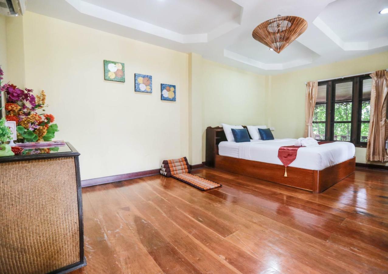 Jintana Resort Buriram Buitenkant foto