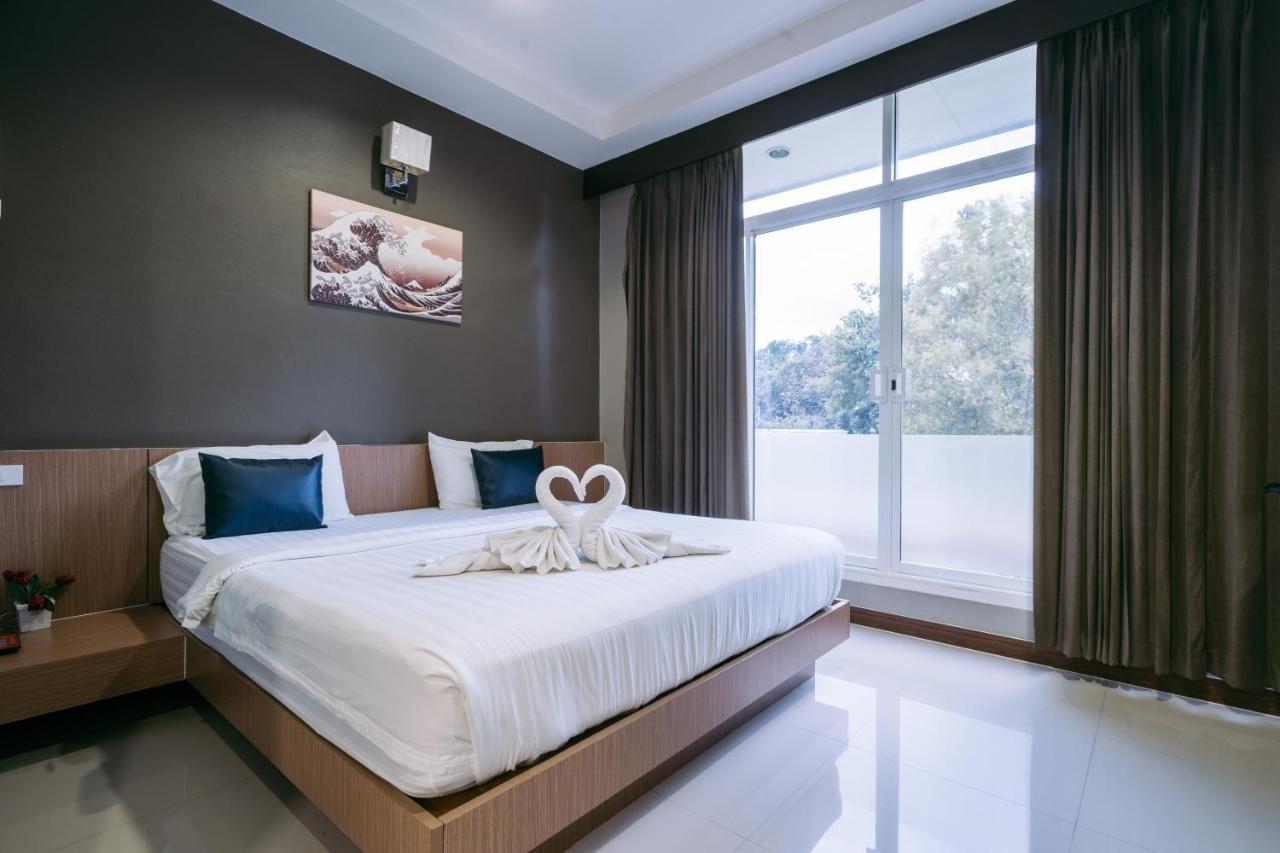 Jintana Resort Buriram Buitenkant foto