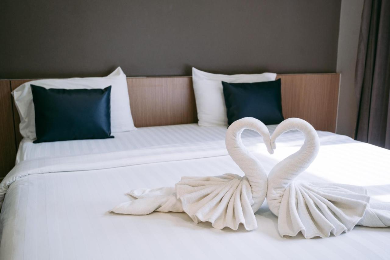Jintana Resort Buriram Buitenkant foto