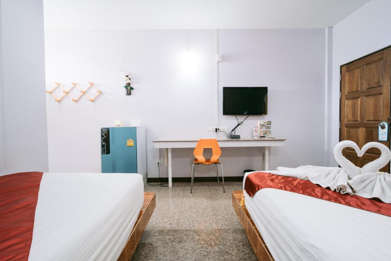 Jintana Resort Buriram Buitenkant foto