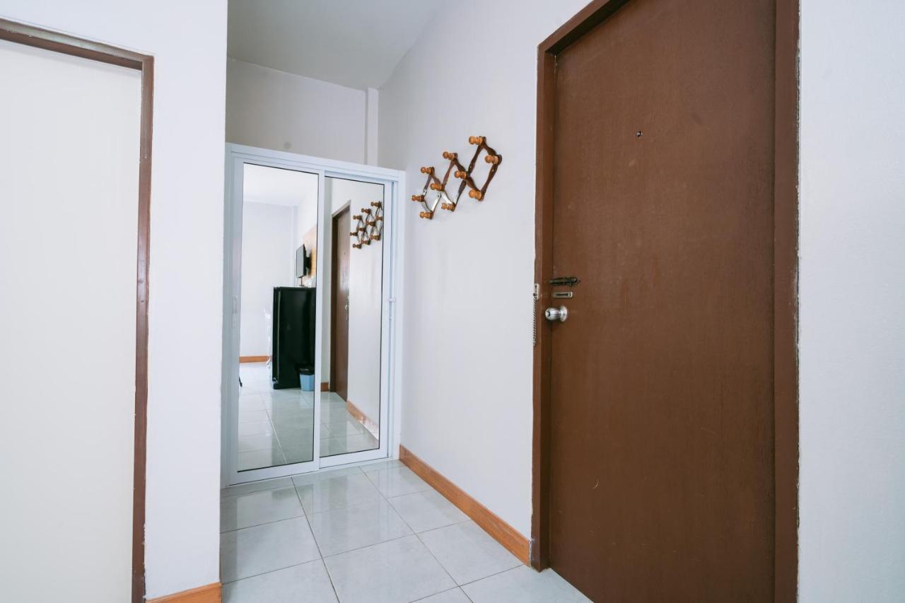Jintana Resort Buriram Buitenkant foto